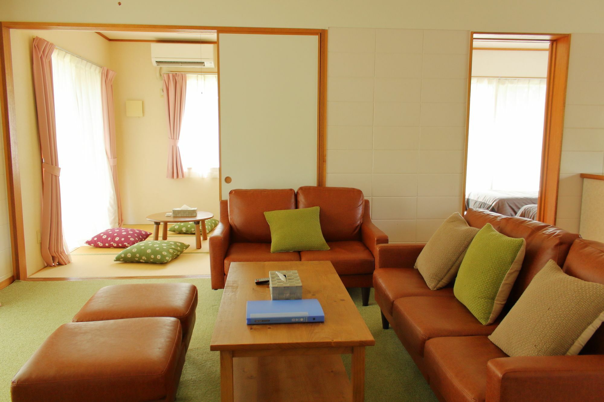 Motobu Cottage Nobaru Exteriör bild